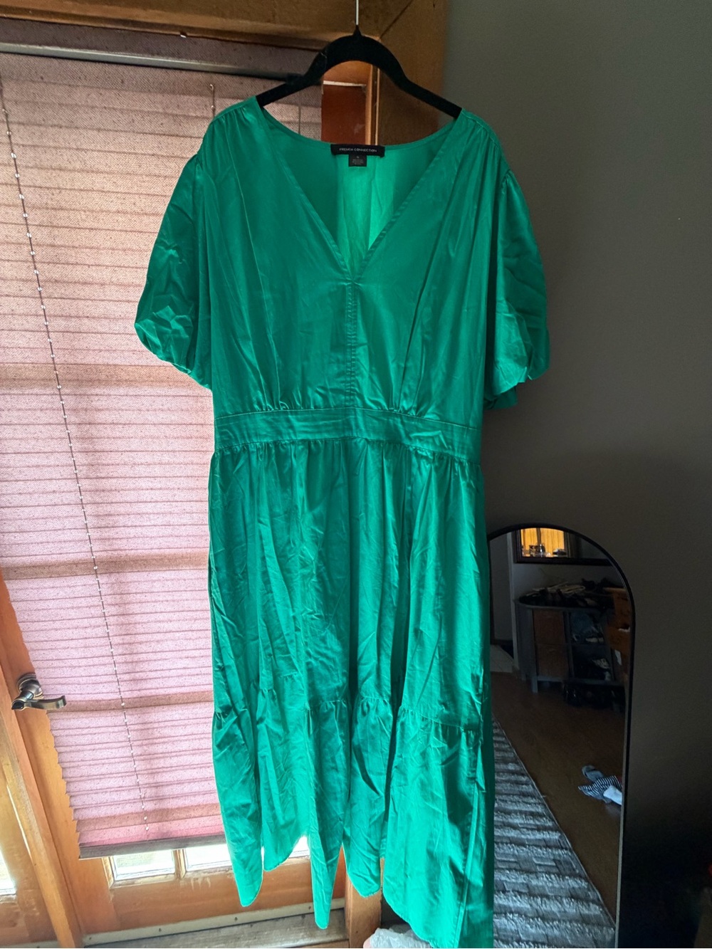 Green Women's V-Neck Maxi Dress